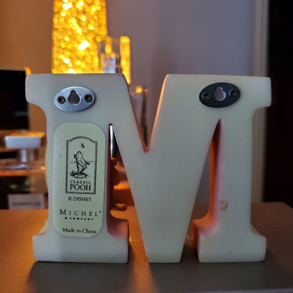 DISNEY CLASSIC WINNIE THE POOH ALPHABET LETTER - Picture 5 of 5